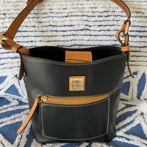 Dooney & Bourke black leather shoulder bag with adjustable strap